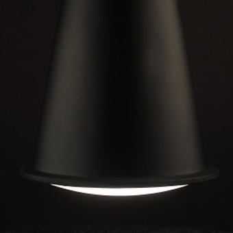 BVH博威灯饰 Cone Light Small 锥形铝材小号吊灯 细节